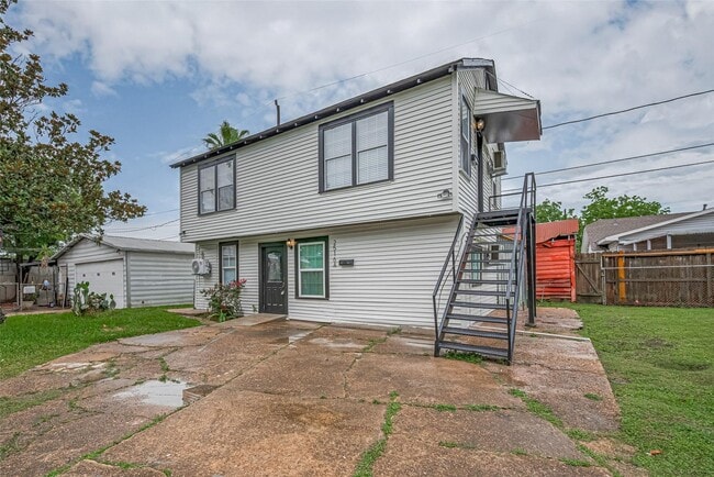 Building Photo - 2516 Craigmont St