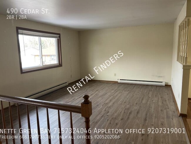 Building Photo - 490 Cedar St