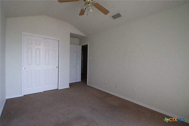 Building Photo - 3803 Lyna Ct