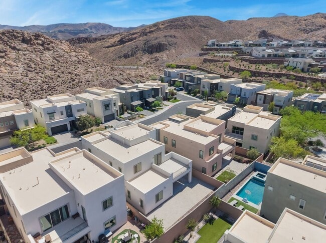 Building Photo - 813 Horizon Canyon Dr