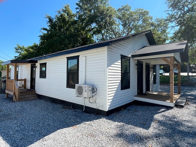 Building Photo - 331 N Wayne St