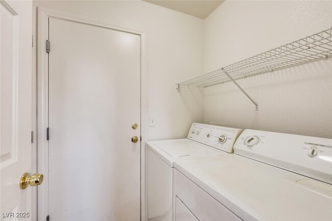 Building Photo - 8725 Pitch Fork Ave