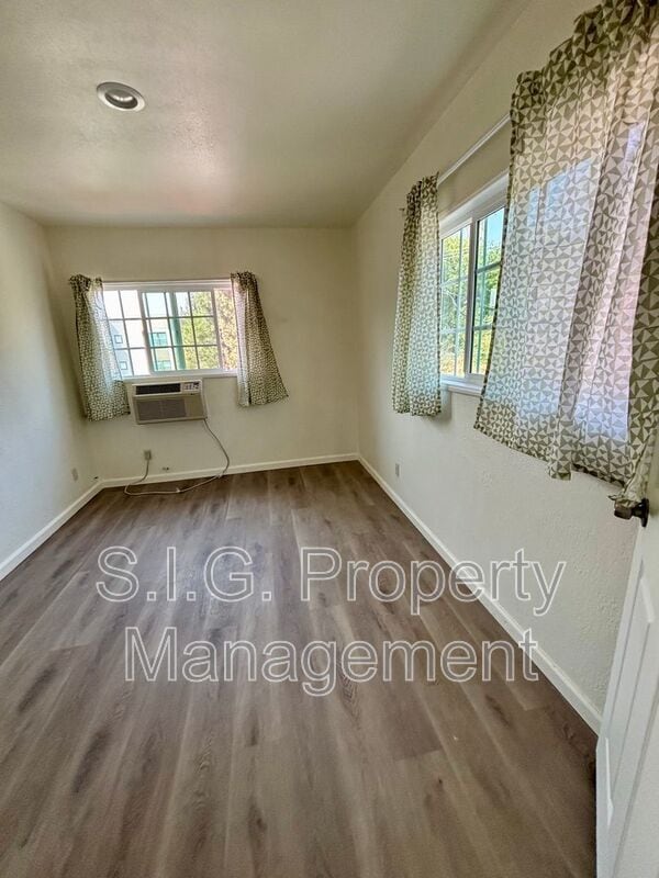 Building Photo - 3819 1/2 Verdugo Rd