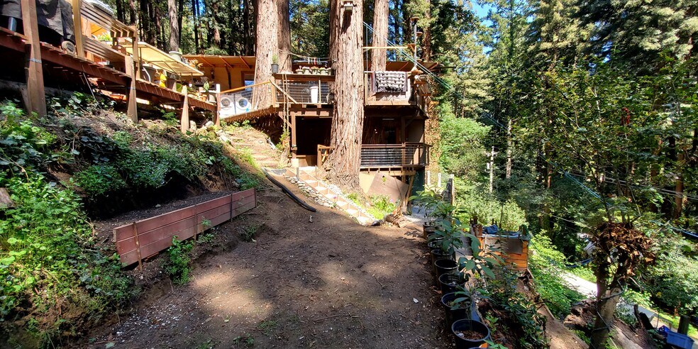 Building Photo - 787 Applewood Rd