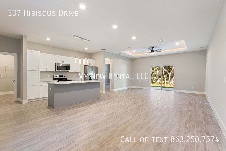 Building Photo - 337 Hibiscus Dr