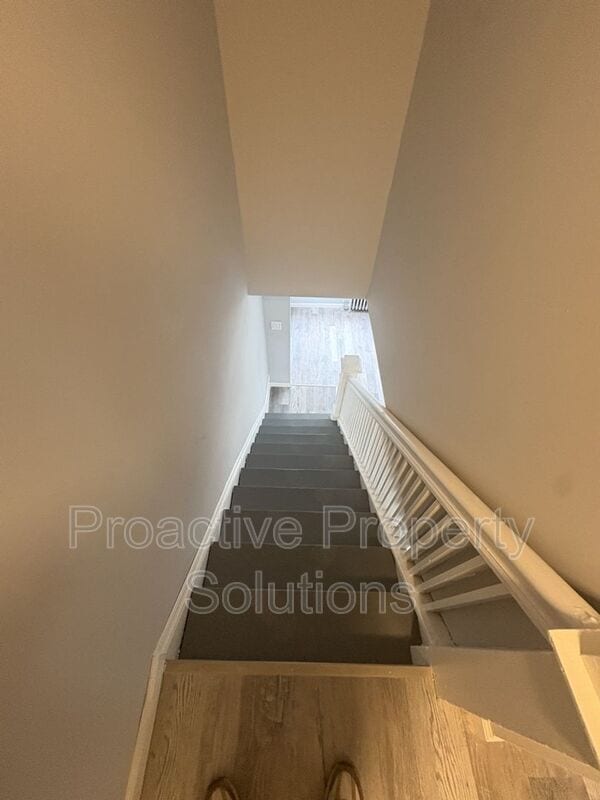 Building Photo - 461 Madison St