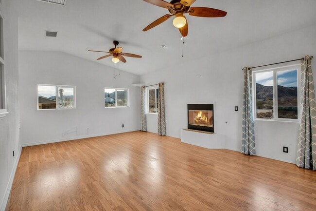 Building Photo - 7565 Sherman Hoyt Ave