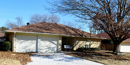 Building Photo - Charming 3 Bedroom Home In South Fort Worth