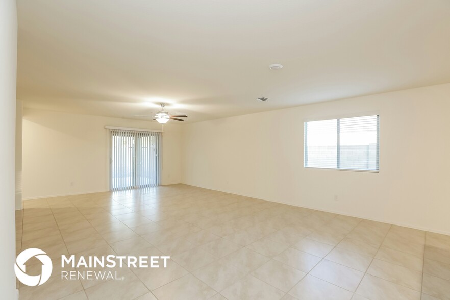 Building Photo - 9068 S 254th Dr