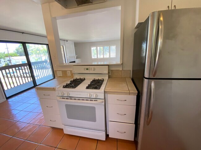 Building Photo - 353 N Colorado Pl