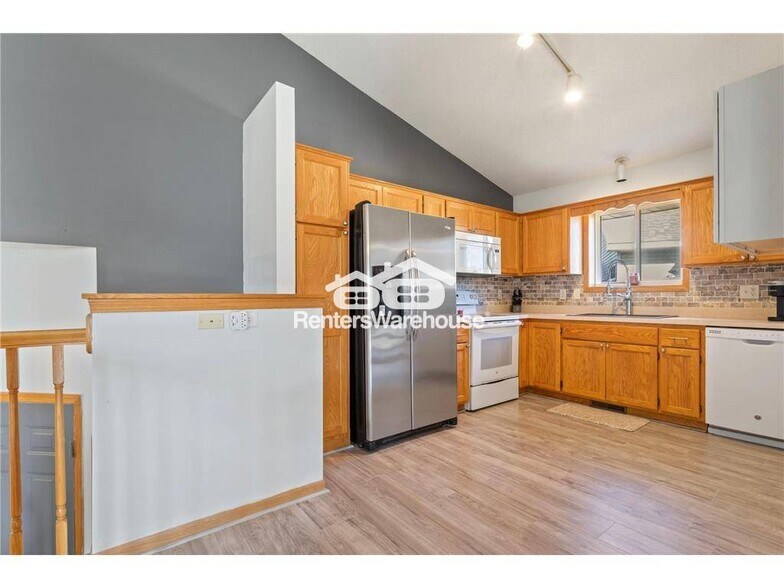 Building Photo - 25659 Forest Blvd Ct
