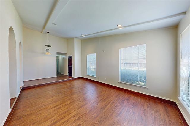 Building Photo - 5231 Barcelona Dr