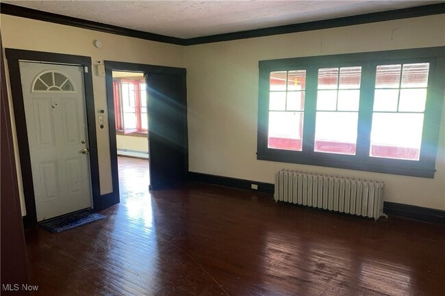 Building Photo - 280 Fairgreen Ave