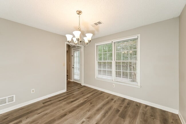 Building Photo - 4834 Diggers Way