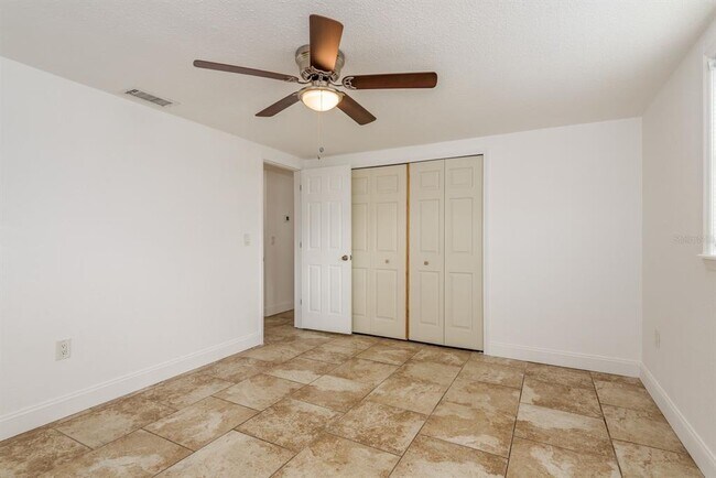 Building Photo - 4233 Belle Isle Ct