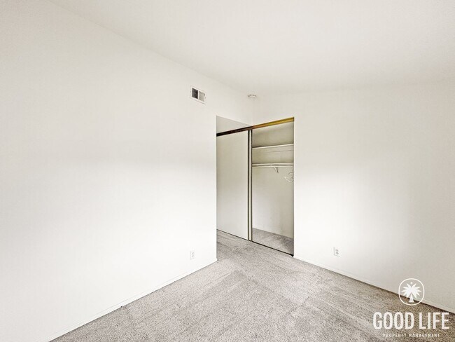 Building Photo - Mission Viejo Gem! Private Yard, Vaulted Ceilings & Resort-Style Pool + Spa