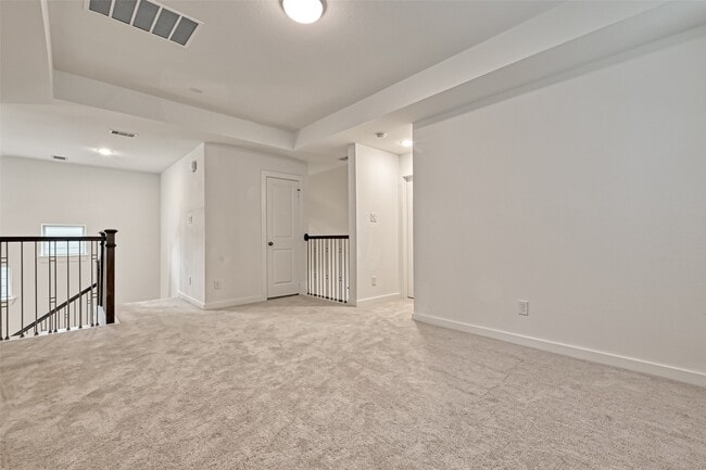 Building Photo - 323 Highland Bayou Dr