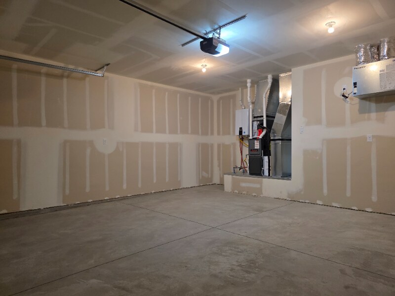 Building Photo - 2647 B 1/2 Rd