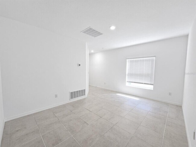 Building Photo - 11207 Fieldstone Dr