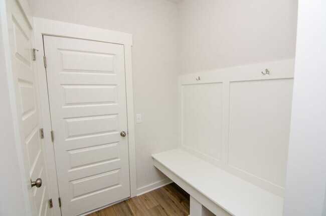 Building Photo - 170 Southwind Run