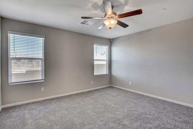 Building Photo - 2021 SINGLE FAMILY HOME IN GATED COMMUNITY