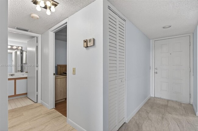 Building Photo - 9670 W McNab Rd