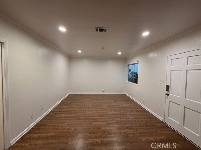 Building Photo - 1153 Justin Ave