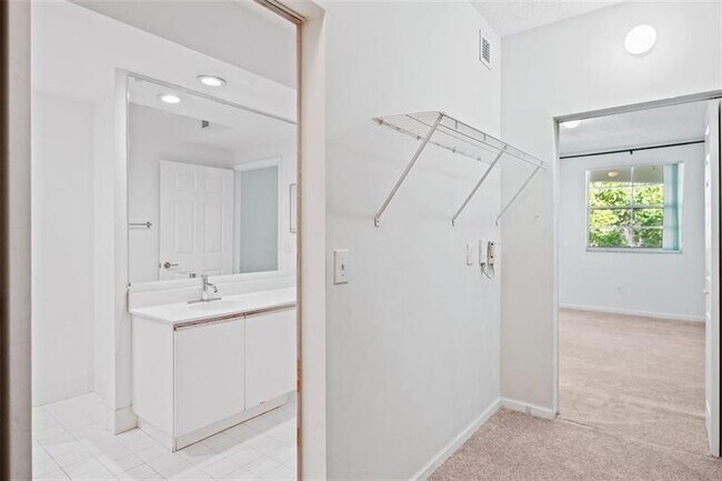 Building Photo - 3205 NE 184th St