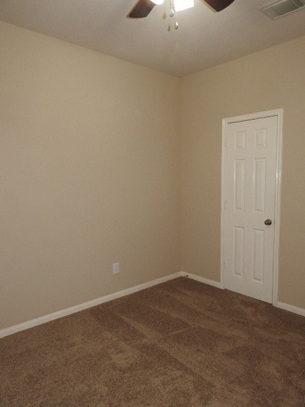 Building Photo - 25107 Hazel Ranch Dr