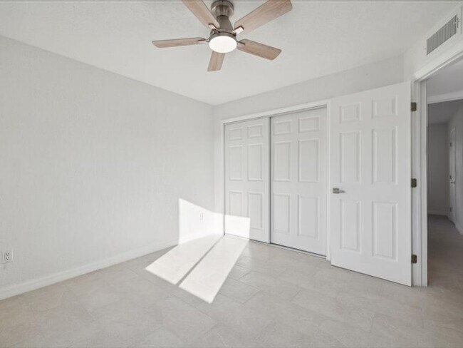 Building Photo - 16200 Dublin Cir
