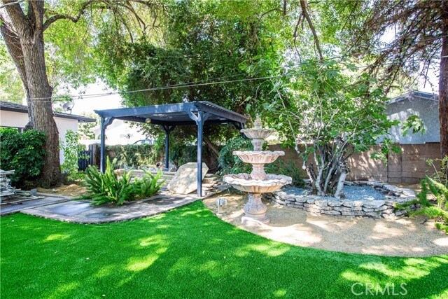 Building Photo - 19503 Cantara St