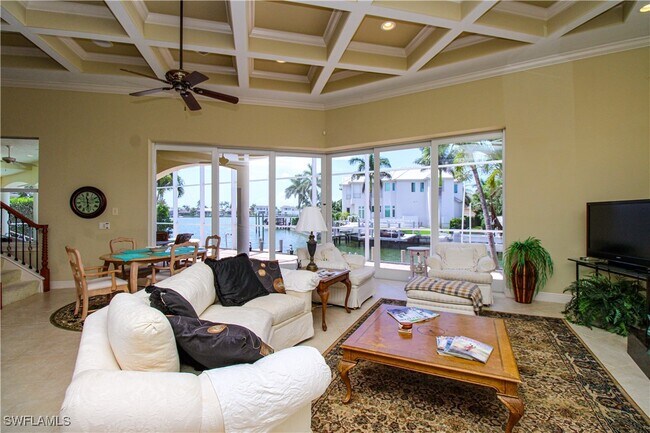 Building Photo - 481 Maunder Ct