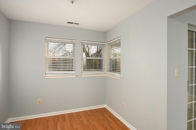 Building Photo - 8360 Montgomery Run Rd