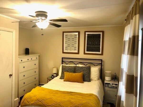 Building Photo - 15 Bolton St