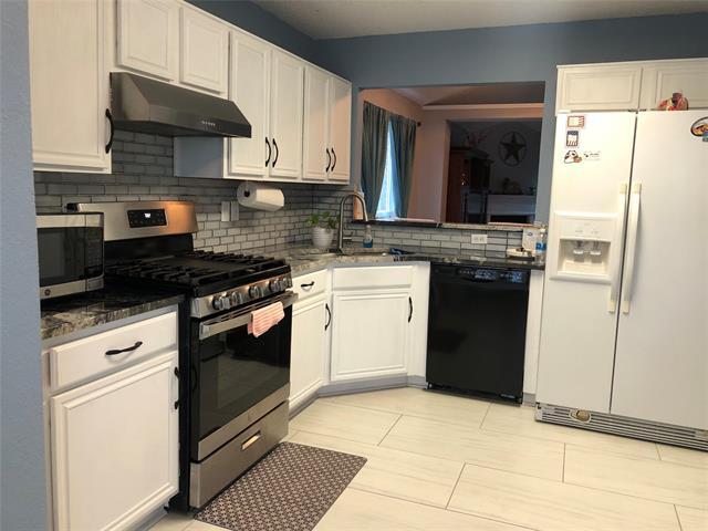 Building Photo - 10236 Cypress Hills Dr