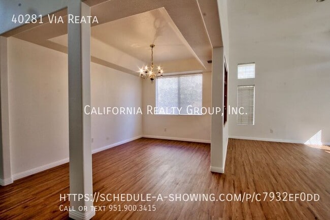 Building Photo - 40281 Vía Reata