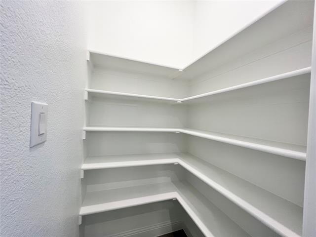 Building Photo - 4002 Whitetail Ln