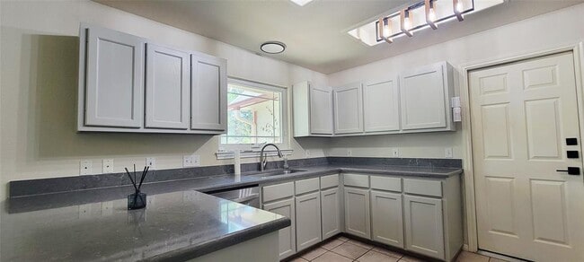 Building Photo - 144 Koolua Dr