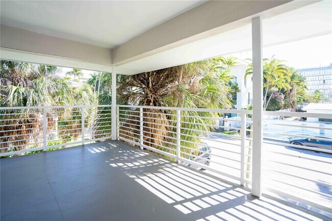 Building Photo - 1185 98th St