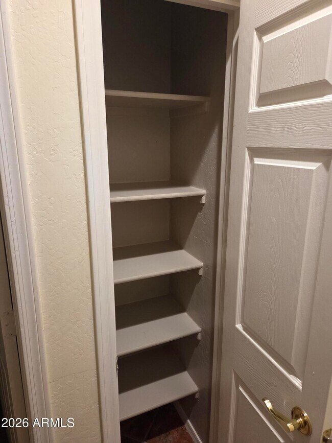 Building Photo - 7809 S 18th Way