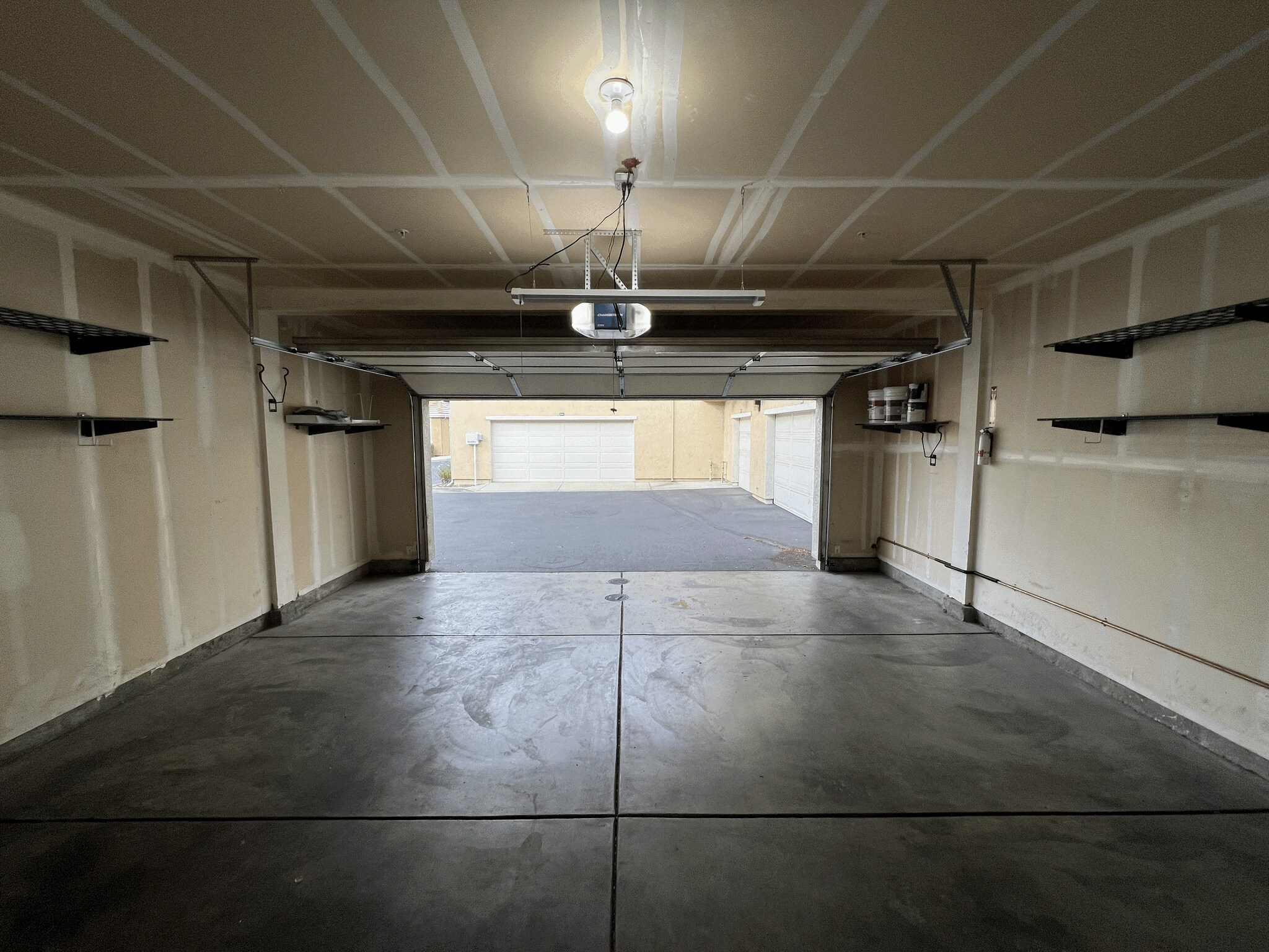Building Photo - 507 Dante Cir