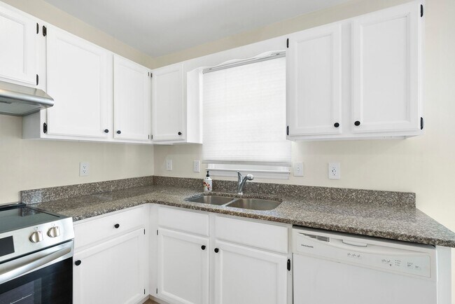 Building Photo - 6108 New Market Way