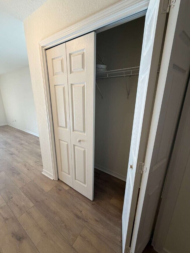 Building Photo - Welcome to The Hammocks! Newly Updated 3 bedroom 2.5 bath home.