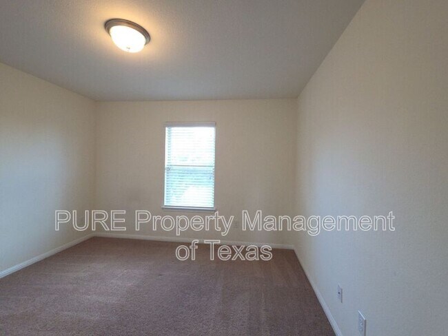 Building Photo - 417 Cinnamon Teal Ln