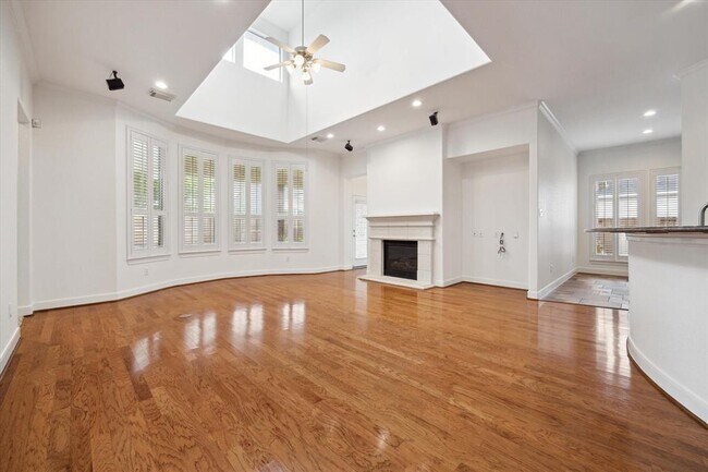 Building Photo - 12106 Indigo Cove Ln
