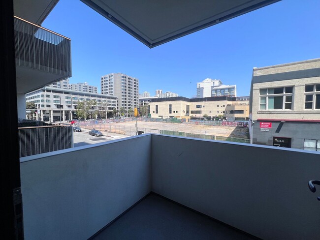 Building Photo - Epic REA - Newly Modern  2BR + 2BA in the ...