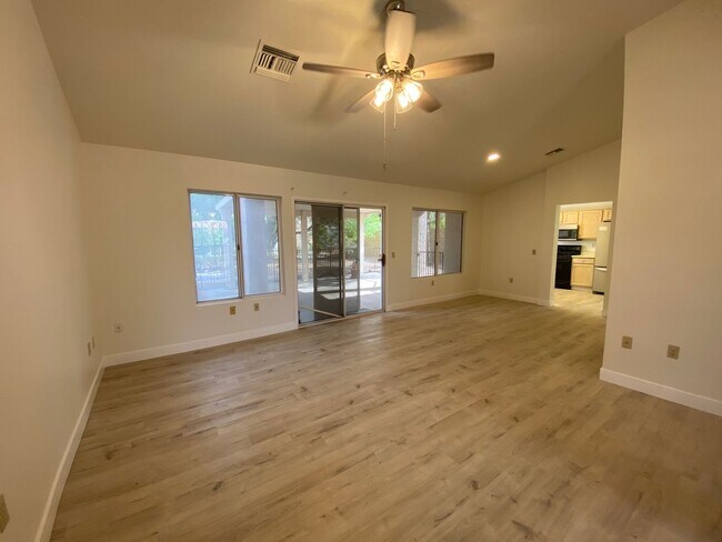 Building Photo - Sun City Summerlin - 55+ Community. Rare 2...