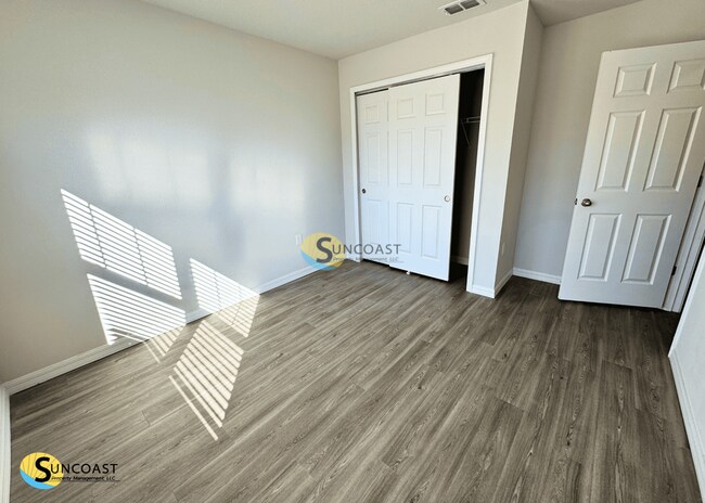 Building Photo - 6546 Sweetbay Ln