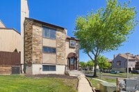 Building Photo - 190 Goldmine Ln