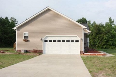 Building Photo - 301 Koufax Dr